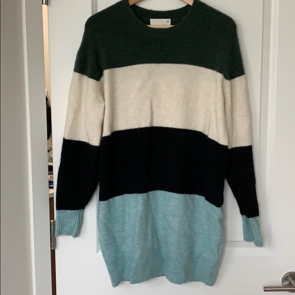 Aritzia Wilfred sweater dress size S.